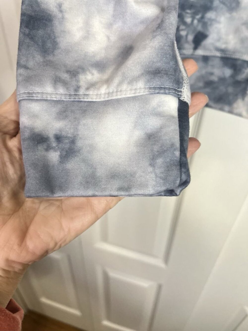 Nobull Women's Blue Tie Dye Crew Neck Sweatshirt Sz L Drop Shoulders Relaxed Log - Picture 4 of 9